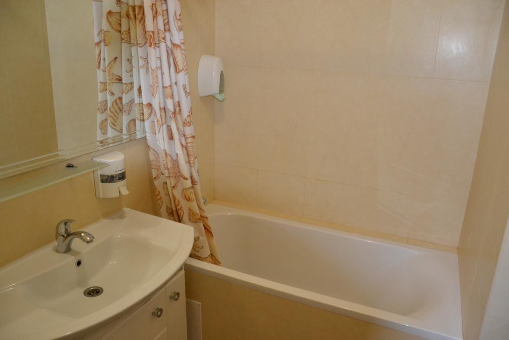 Kruiz Motel Kholmok Chambre photo